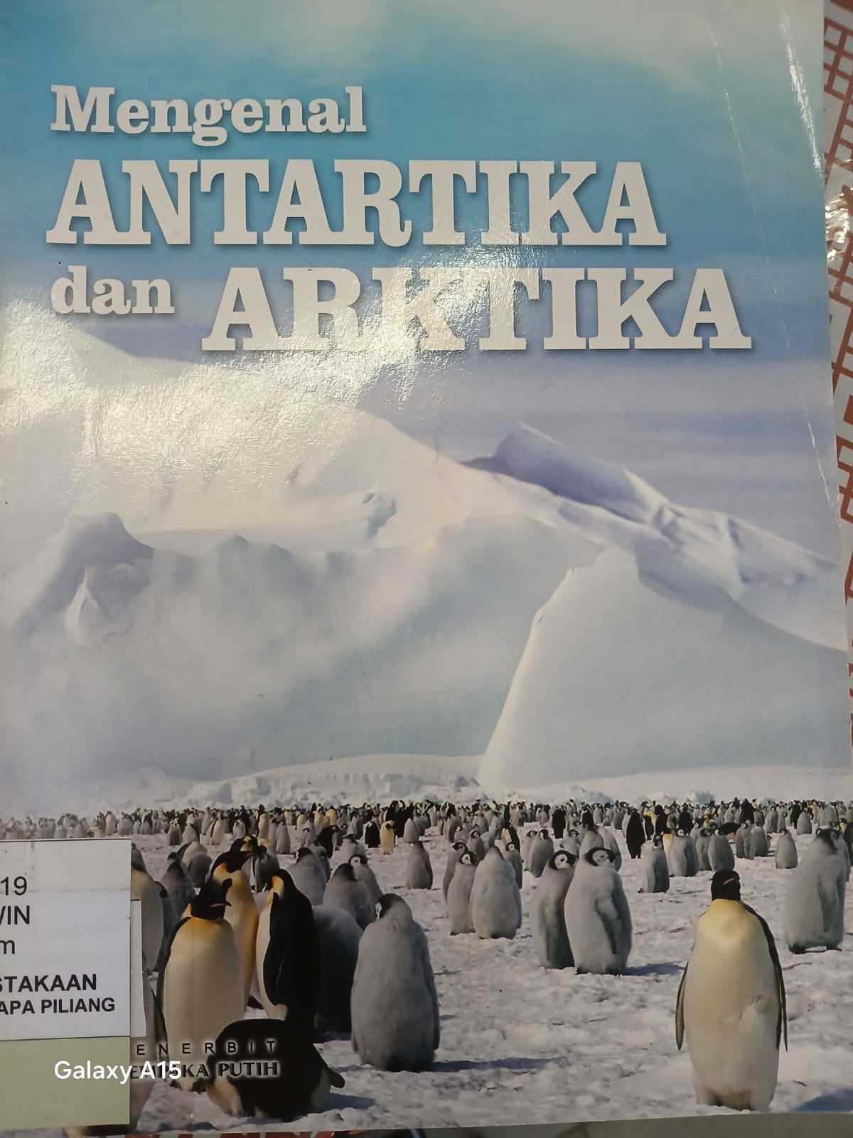 Mengenal Antartika dan Arktika